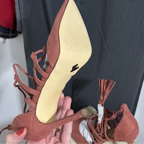 5/$50 Just Fab Strap Tie Pump | Size 8| "Connie" Style | Rosette - Picture 7 of 10